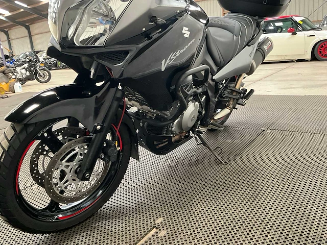 Suzuki - all-road - dl 1000 - v-strom - motorfiets - 2008 - afbeelding 13 van  21