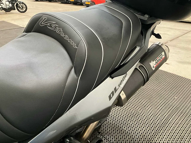 Suzuki - all-road - dl 1000 - v-strom - motorfiets - 2008 - afbeelding 14 van  21