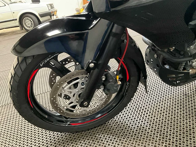 Suzuki - all-road - dl 1000 - v-strom - motorfiets - 2008 - afbeelding 8 van  21