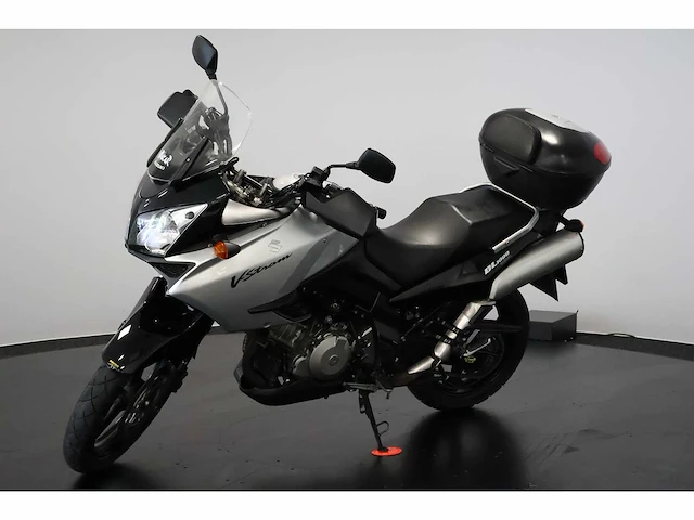 Suzuki - all-road - dl 1000 gt v-strom - motorcycle - afbeelding 16 van  17
