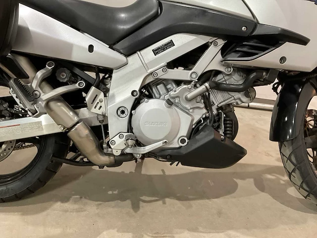 Suzuki - all-road - dl 1000 v-strom - motorfiets - afbeelding 3 van  17