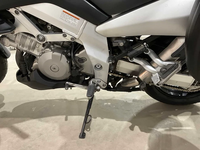 Suzuki - all-road - dl 1000 v-strom - motorfiets - afbeelding 4 van  17