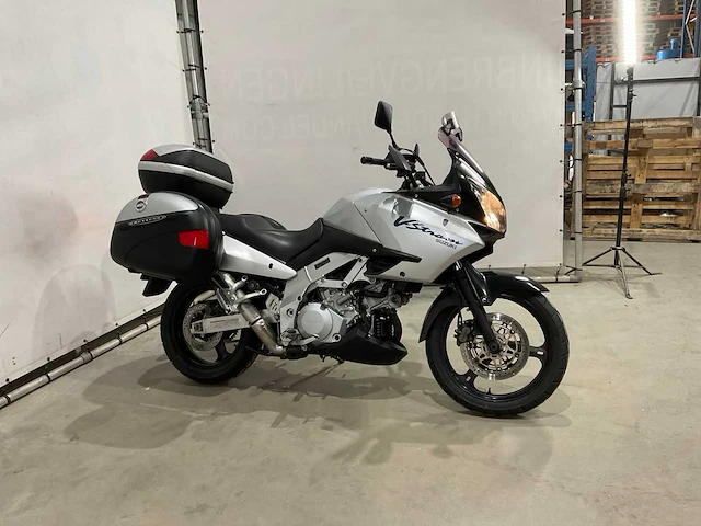 Suzuki - all-road - dl 1000 v-strom - motorfiets - afbeelding 10 van  17