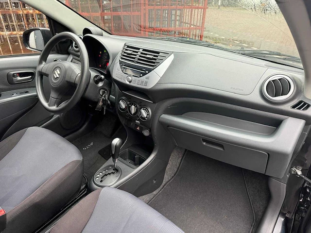 Suzuki - alto 1.0 5-drs - 4-traps automaat airco - personenauto - 4384 - afbeelding 21 van  27