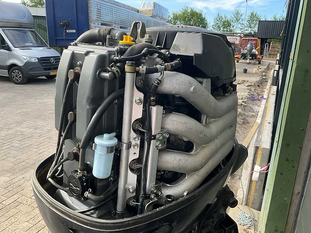 Suzuki - efi 4-takt - 140 pk - buitenboordmotor - afbeelding 10 van  18