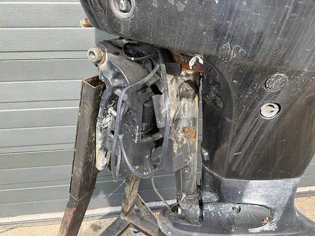 Suzuki - efi 4-takt - 140 pk - buitenboordmotor - afbeelding 17 van  18