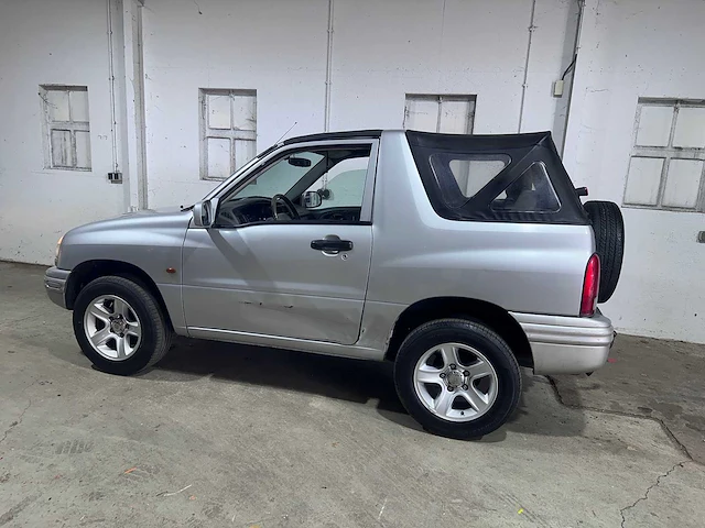 Suzuki - grand vitara - 1.6 cabrio - 46-ls-ld - afbeelding 12 van  19