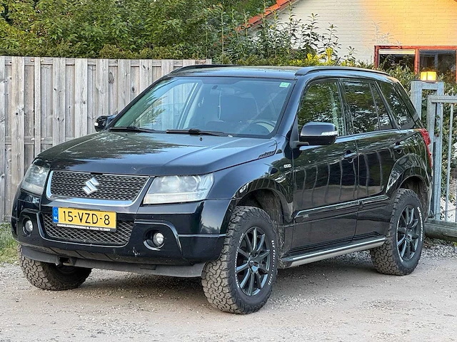 Suzuki - grand vitara - 1.9 exclusive - 15-vzd-8 - afbeelding 1 van  13