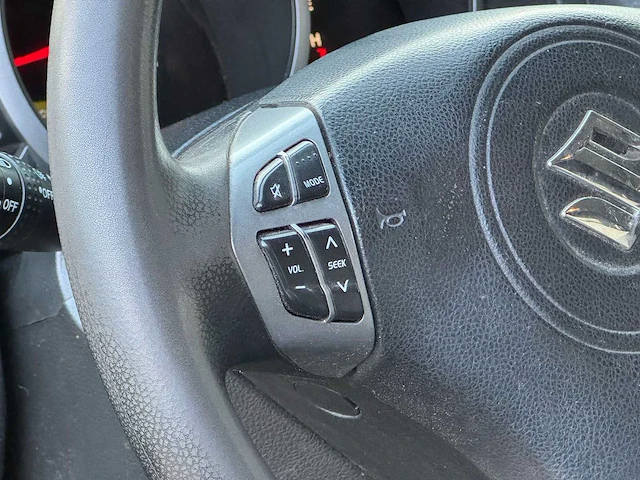 Suzuki - grand vitara - 1.9 exclusive - 15-vzd-8 - afbeelding 12 van  13
