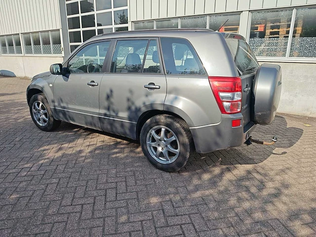 Suzuki - grand vitara - 2.0-16v jlx - personenauto - afbeelding 23 van  30