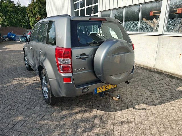 Suzuki - grand vitara - 2.0-16v jlx - personenauto - afbeelding 25 van  30
