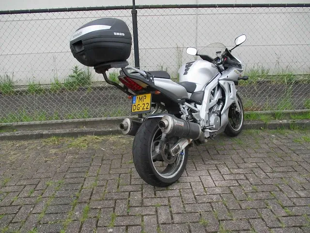 Suzuki - motorfiets - sv 1000 r - motorfiets - afbeelding 12 van  14