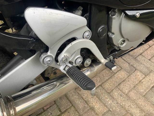 Suzuki - sport - gsx 750 f - motorfiets - afbeelding 11 van  20