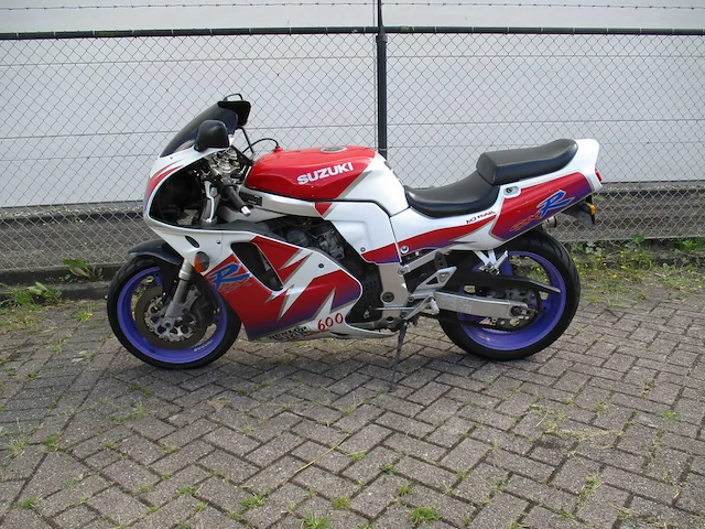 Suzuki - sport - gsx r 600 w oldtimer race - motorfiets - afbeelding 1 van  14