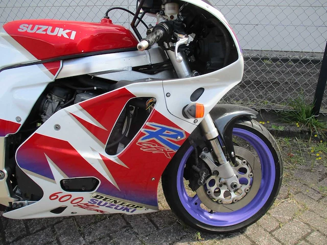 Suzuki - sport - gsx r 600 w oldtimer race - motorfiets - afbeelding 14 van  14