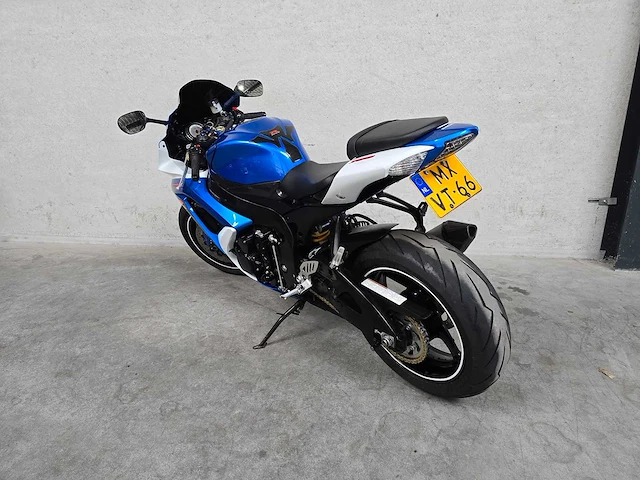 Suzuki - sport - gsx r 750 - motorfiets - afbeelding 7 van  8