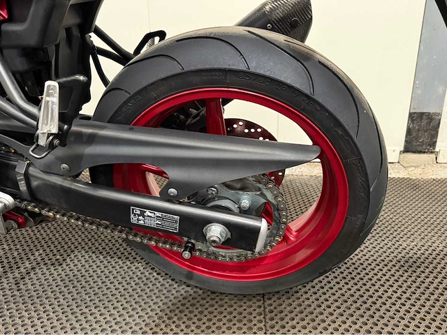 Suzuki - sv 650 - tour - motorfiets - 2019 - afbeelding 8 van  20