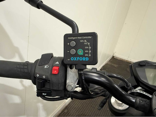 Suzuki - sv 650 - tour - motorfiets - 2019 - afbeelding 9 van  20