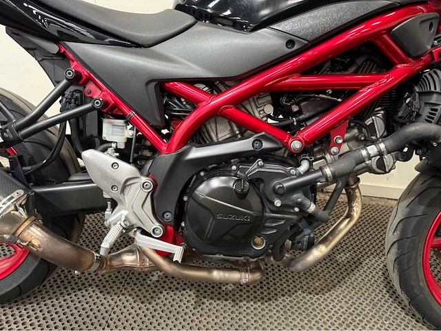 Suzuki - sv 650 - tour - motorfiets - 2019 - afbeelding 11 van  20