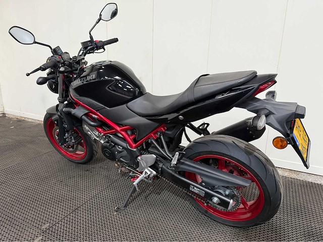 Suzuki - sv 650 - tour - motorfiets - 2019 - afbeelding 17 van  20
