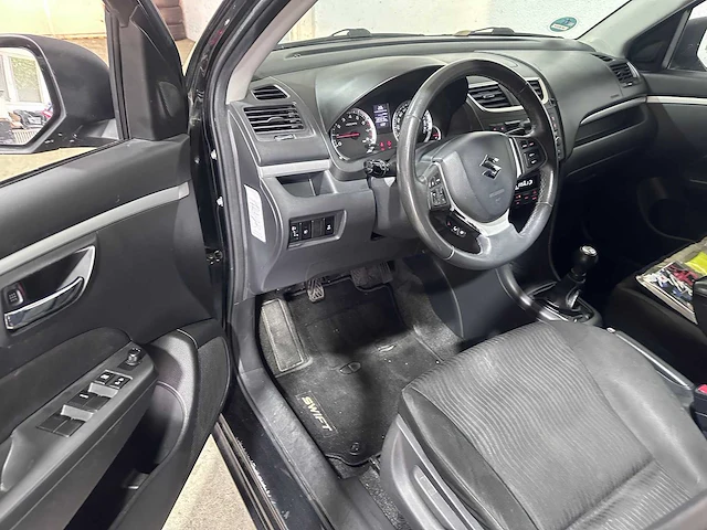 Suzuki - swift - 1.2 exclusive easss - 07-ptv-4 - afbeelding 9 van  21