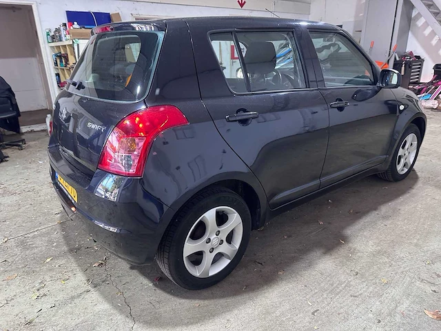 Suzuki - swift - 1.3 base - 6-xlx-70 - afbeelding 5 van  18