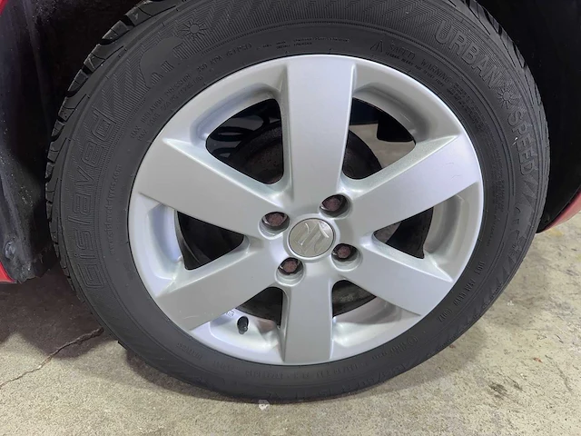 Suzuki - swift - 1.3 base - gx-962-j - afbeelding 9 van  19