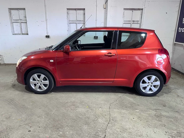 Suzuki - swift - 1.3 base - gx-962-j - afbeelding 12 van  19