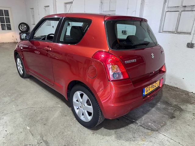 Suzuki - swift - 1.3 base - gx-962-j - afbeelding 13 van  19