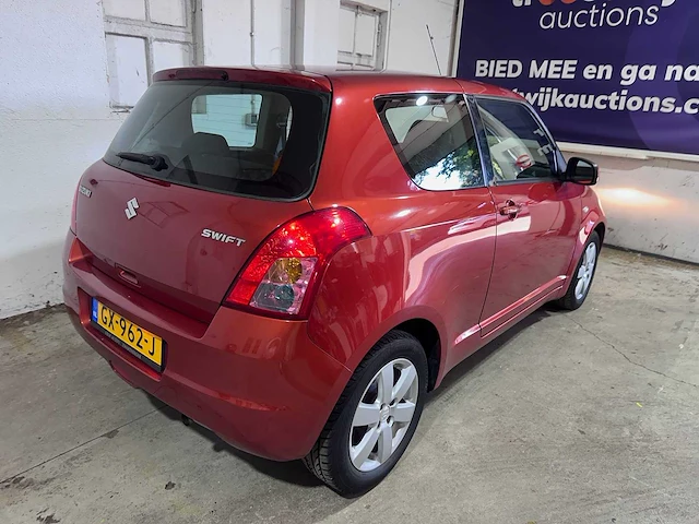 Suzuki - swift - 1.3 base - gx-962-j - afbeelding 15 van  19