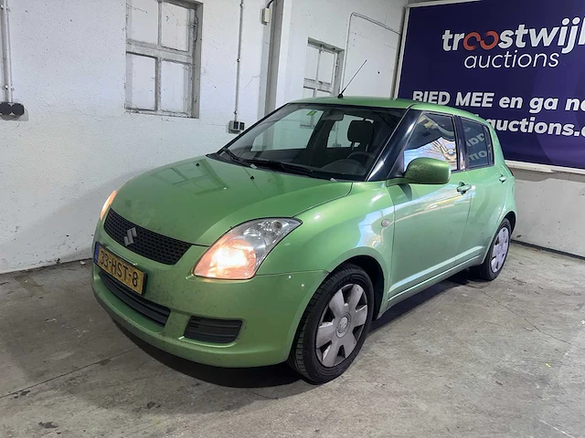 Suzuki - swift - 1.3 comfort - 33-hst-8 - afbeelding 1 van  19