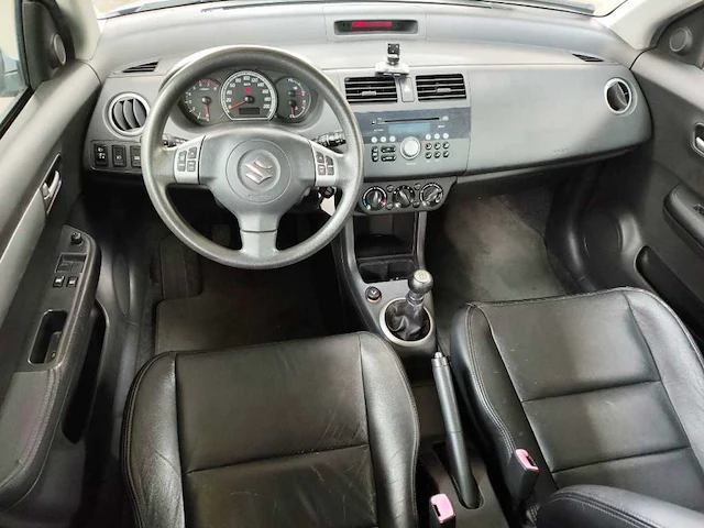 Suzuki - swift - 1.3 gls - car - 2006 - afbeelding 6 van  18