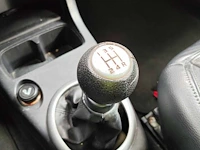 Suzuki - swift - 1.3 gls - car - 2006 - afbeelding 16 van  18