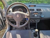 Suzuki - swift - 1.3 shogun - 97-zs-jl - 2008 - 108.000 km nap - afbeelding 4 van  24