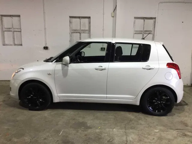 Suzuki - swift - 1.3 shogun 5drs- 59-xp-kd - afbeelding 12 van  21