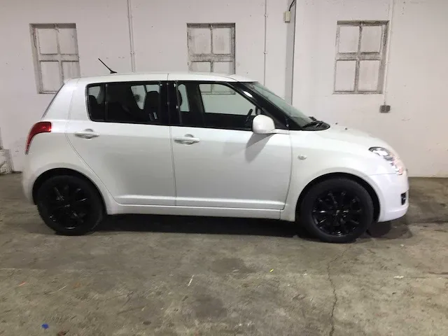Suzuki - swift - 1.3 shogun 5drs- 59-xp-kd - afbeelding 18 van  21