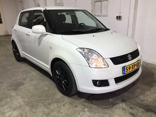 Suzuki - swift - 1.3 shogun 5drs- 59-xp-kd - afbeelding 19 van  21