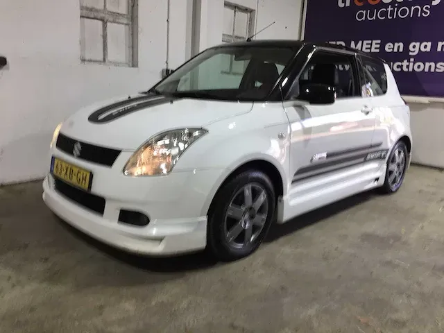 Suzuki - swift - 1.5 sport exclusive - 63-xb-gh - afbeelding 1 van  21