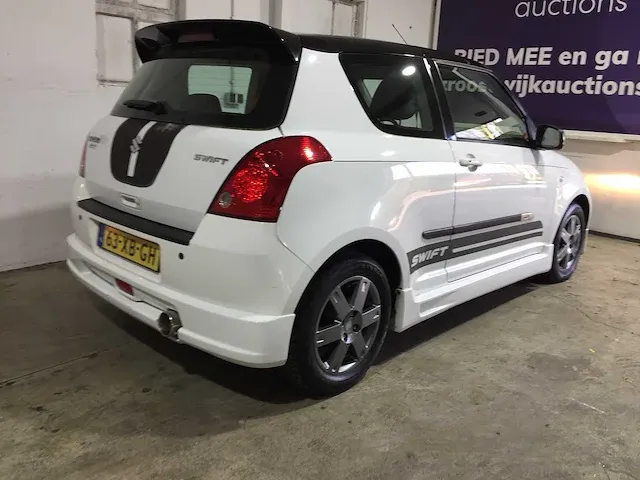 Suzuki - swift - 1.5 sport exclusive - 63-xb-gh - afbeelding 17 van  21