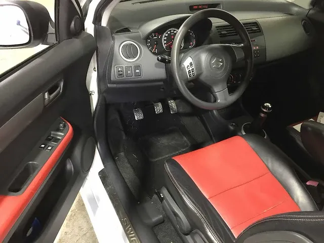 Suzuki - swift - 1.5 sport exclusive - 63-xb-gh - afbeelding 21 van  21