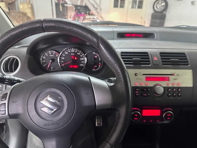 Suzuki - swift - 1.6 sport - n-812-zb - afbeelding 18 van  18
