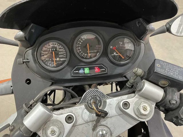 Suzuki - tour - gsx 600 f - motorfiets - afbeelding 18 van  19