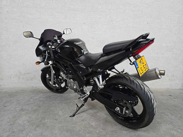 Suzuki - tour - sv 650 - motorfiets mzls50 - afbeelding 6 van  7
