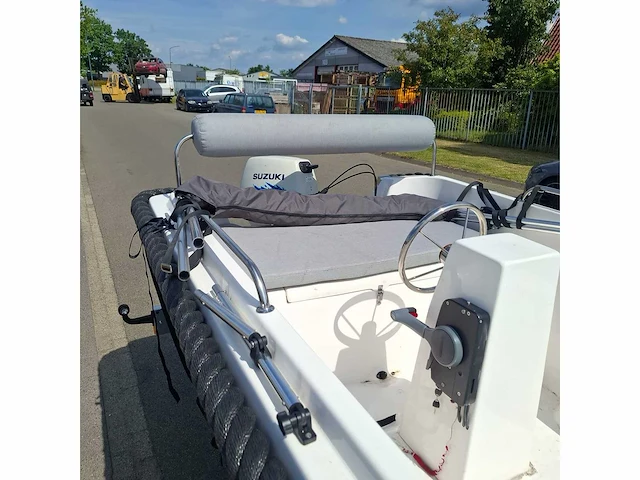 Suzuki 2021 - speedboot + trailer - afbeelding 11 van  13