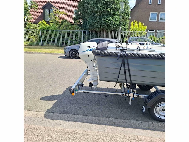 Suzuki 2021 - speedboot + trailer - afbeelding 13 van  13