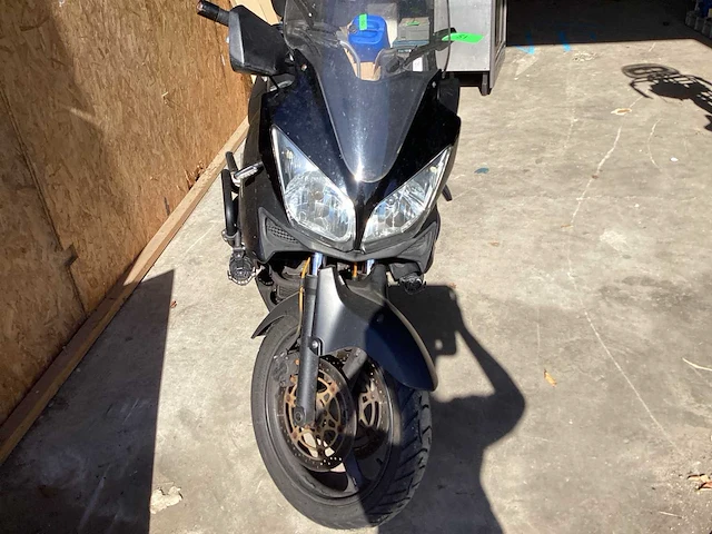 Suzuki all-road motorfiets - afbeelding 10 van  13