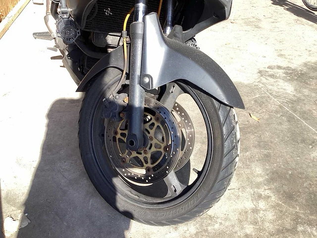Suzuki all-road motorfiets - afbeelding 12 van  13