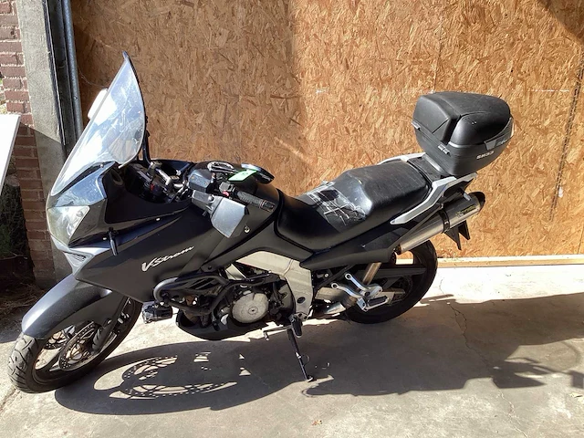 Suzuki all-road motorfiets - afbeelding 2 van  13