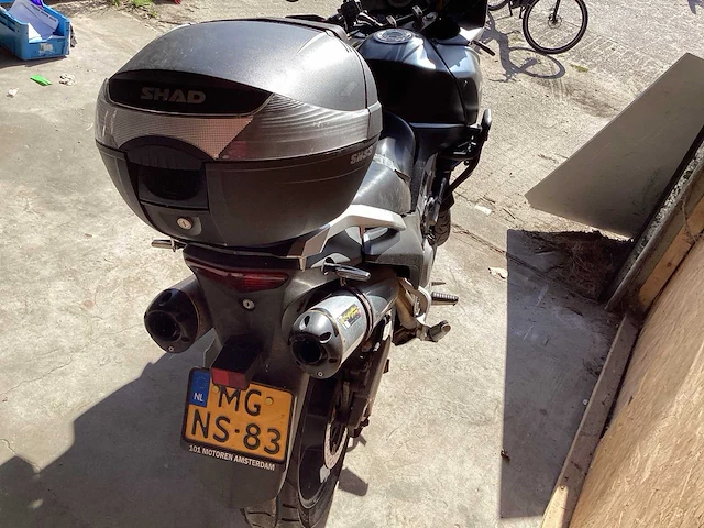 Suzuki all-road motorfiets - afbeelding 6 van  13