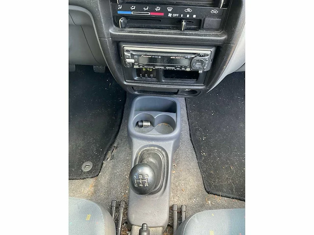 Suzuki alto 09-pg-zb - afbeelding 13 van  30
